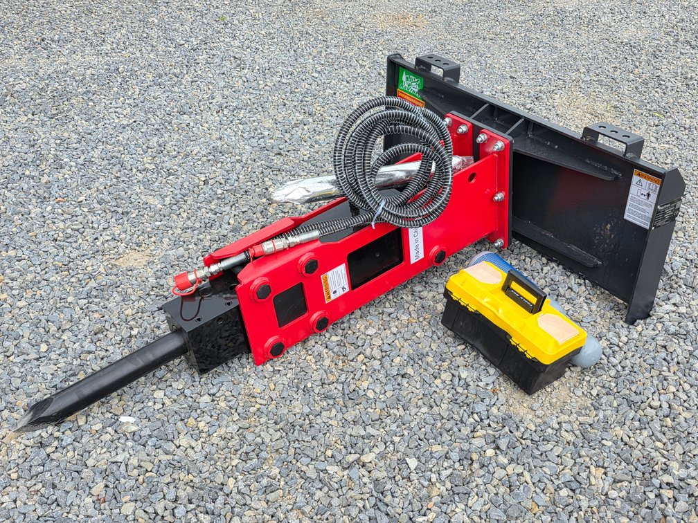 Unused 2026 Raytree Hydraulic Hammer Model RMH680 - Skid Steer Quick Attach