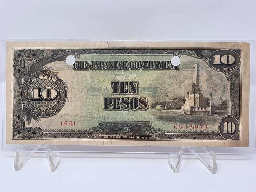 WWII Japanese Government 10 Pesos Banknote