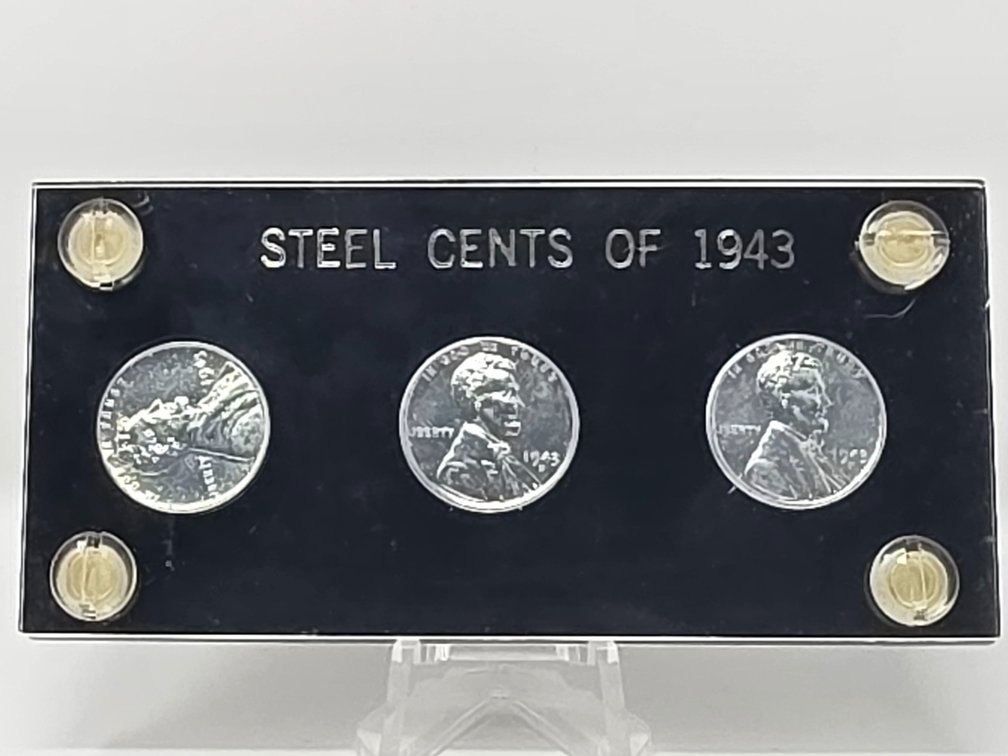 1943 United States Lincoln Steel Cents Display Set