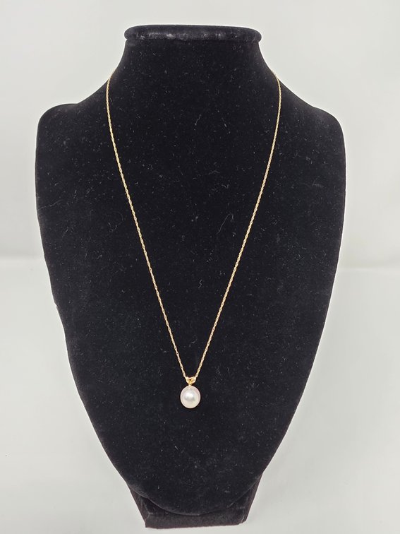 14kt Yellow Gold 18" Necklace w/ Pearl Pendant