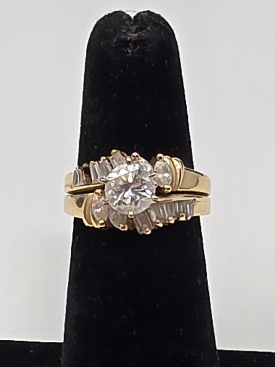 14kt Gold and Diamond Ring Size 5 1/2