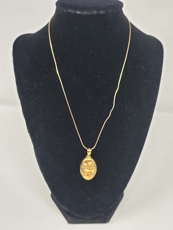 14kt Gold Necklace w/ 14k Gold Charm Pendant - Necklace Needs Repair