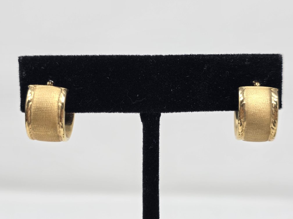 18kt Hoop Earrings