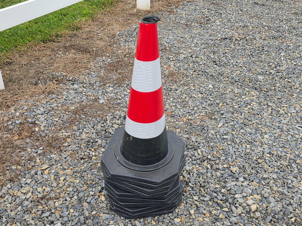 (10) Safety Cones