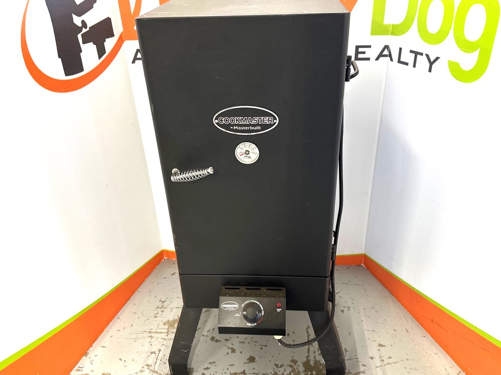 Masterbuilt Cookmaster Propane Smoker - 40” H x 15” W