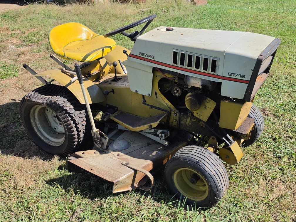 Sears ST/16 Garden Tractor - Has Been Sitting