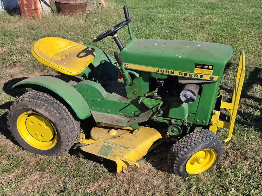 John Deere 110 Garden Tractor - Has Been Sitting