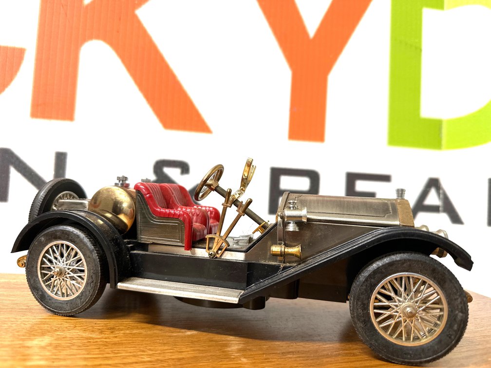 Waco Stutz Roadster 5-Transistor Novelty Car Radio