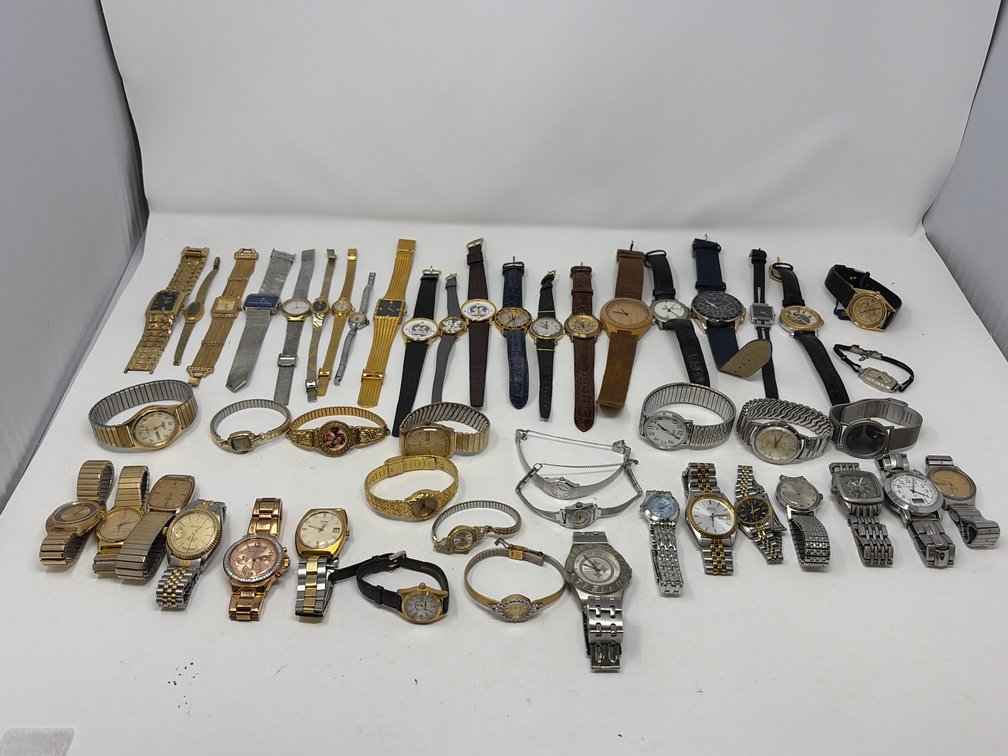 Men's and Women's Wristwatches and Watch Bands