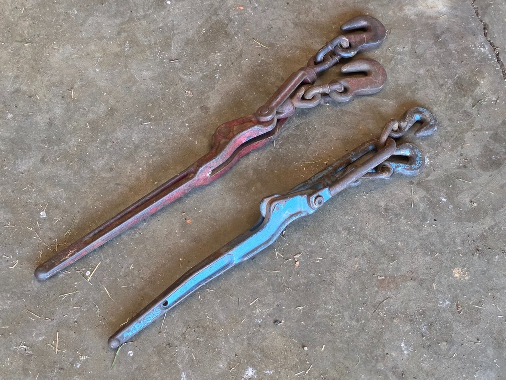 (2) Lever Chain Binders