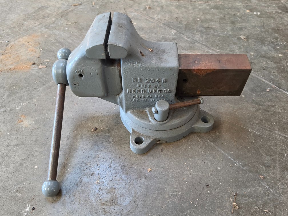 Reed Mfg 4" Bench Vise