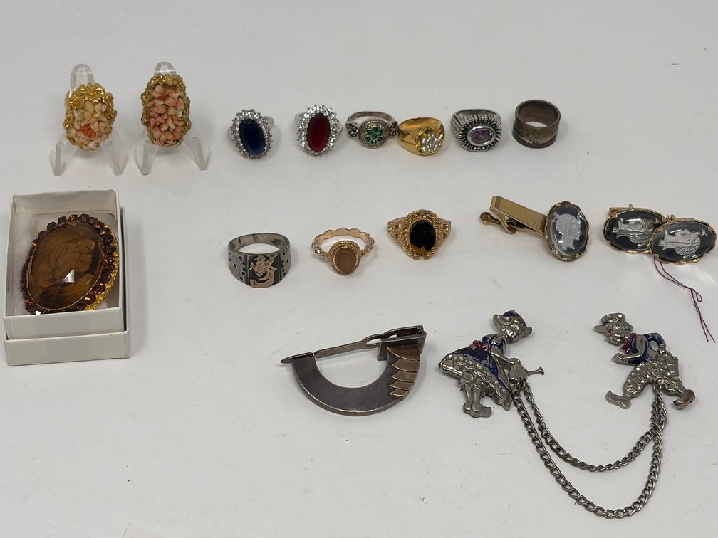 Costume Rings, Brooches, Tie Bar, and Cufflinks