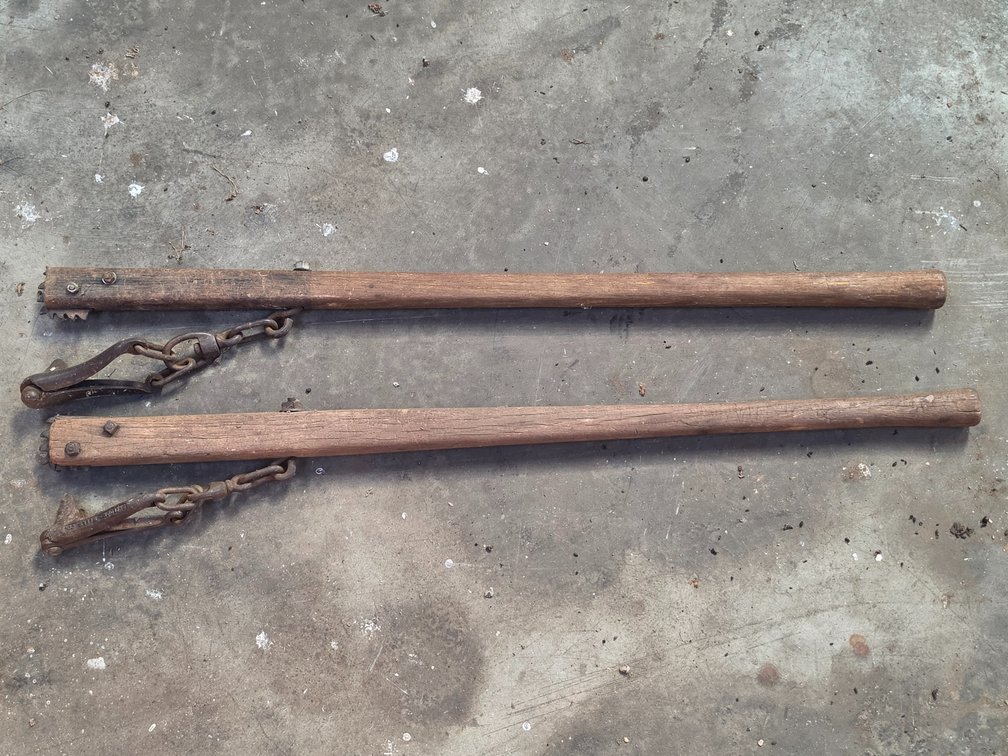 (2) Fence Stretchers