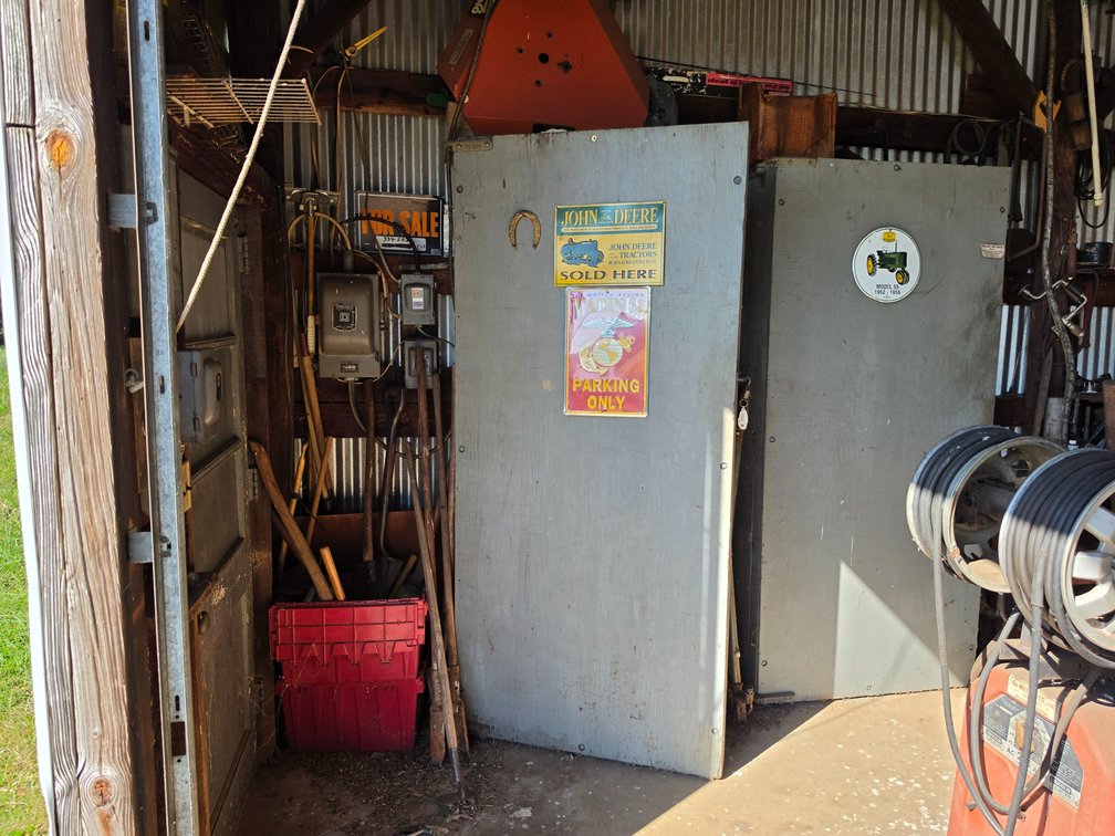 Wall Contents Lot 1 - Lanterns - Water Spickets - Yard Tools