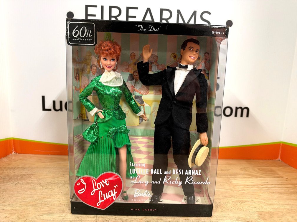 Barbie Collector I Love Lucy "The Diet" Doll Giftset