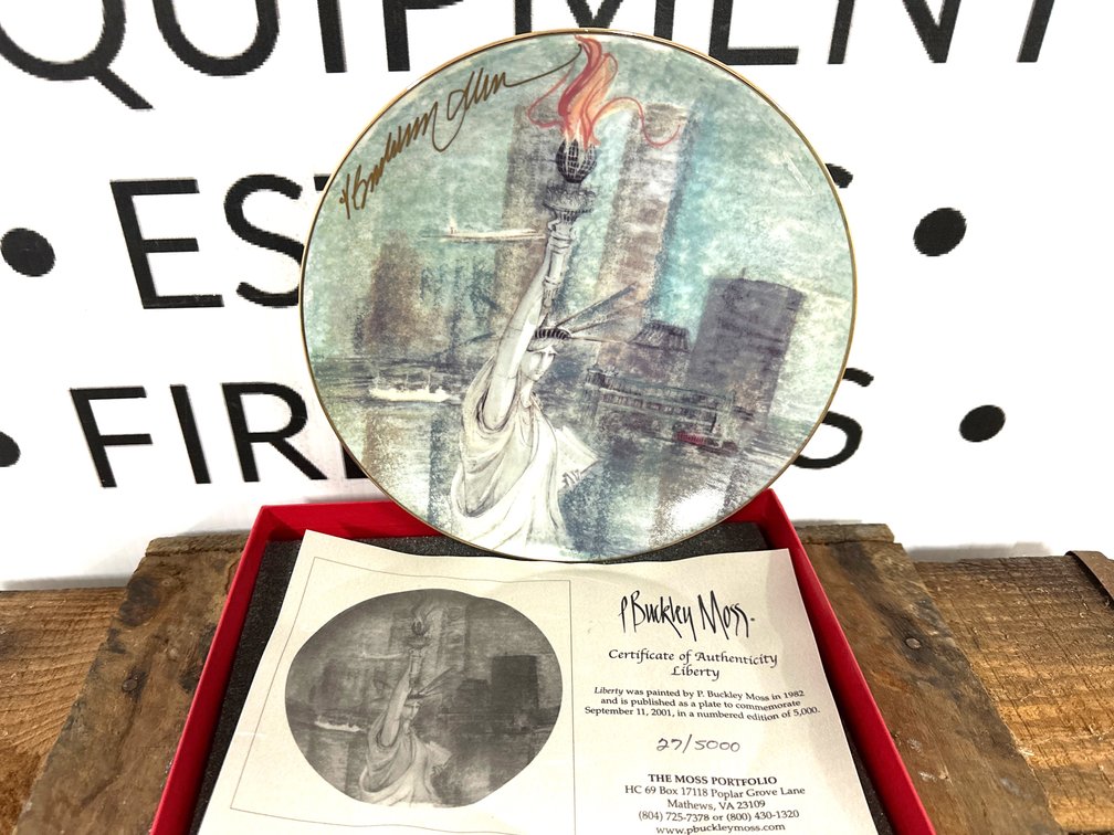 P. Buckley Moss "Liberty" Commemorative Collector Plate
