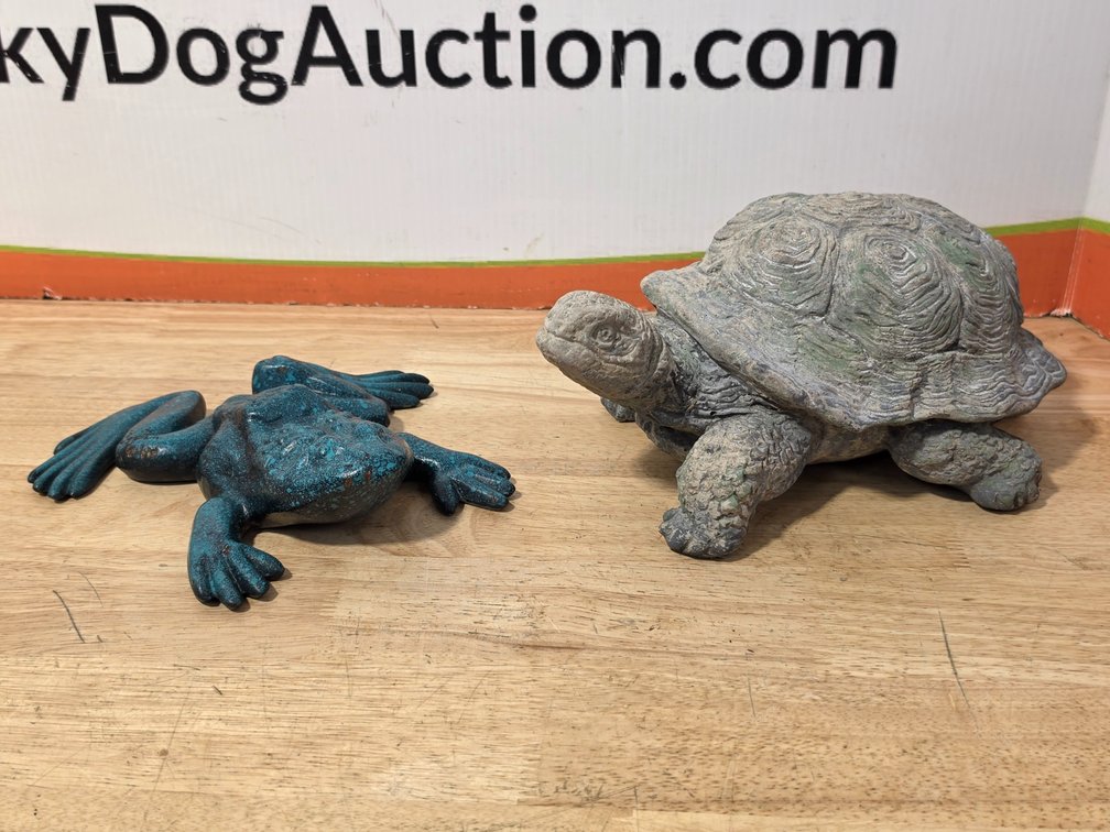 Cast Iron Frog Decoration - Turtle Flower Bed Decoration
