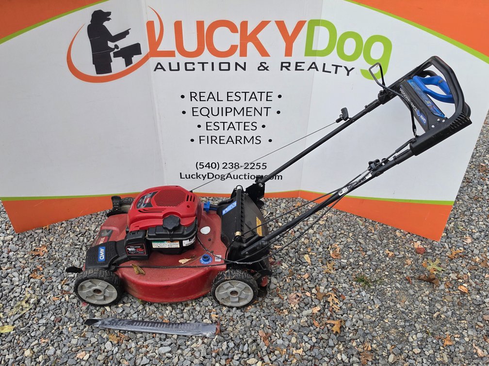 Toro Personal Pace AWD 22" Push Mower - Dry Gas Tank