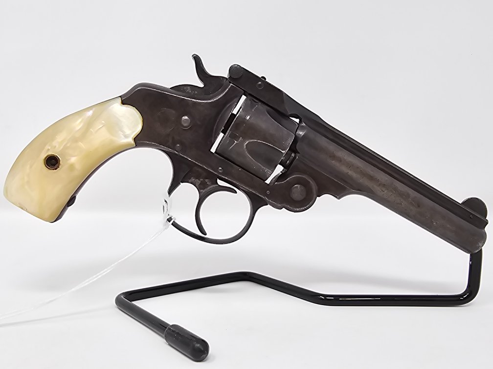 Smith & Wesson Revolver - CTG 32 S&W - Serial Number 275957