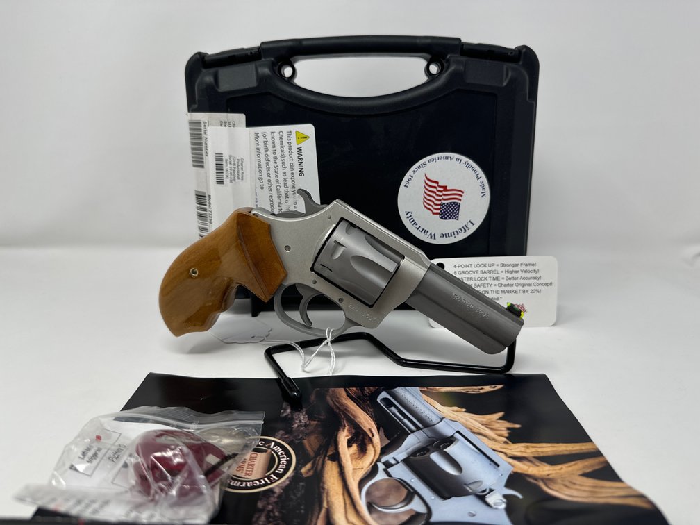 Charter Arms Professional - .32 H&R Magnum - w/ Hard Case - Serial 22J01310
