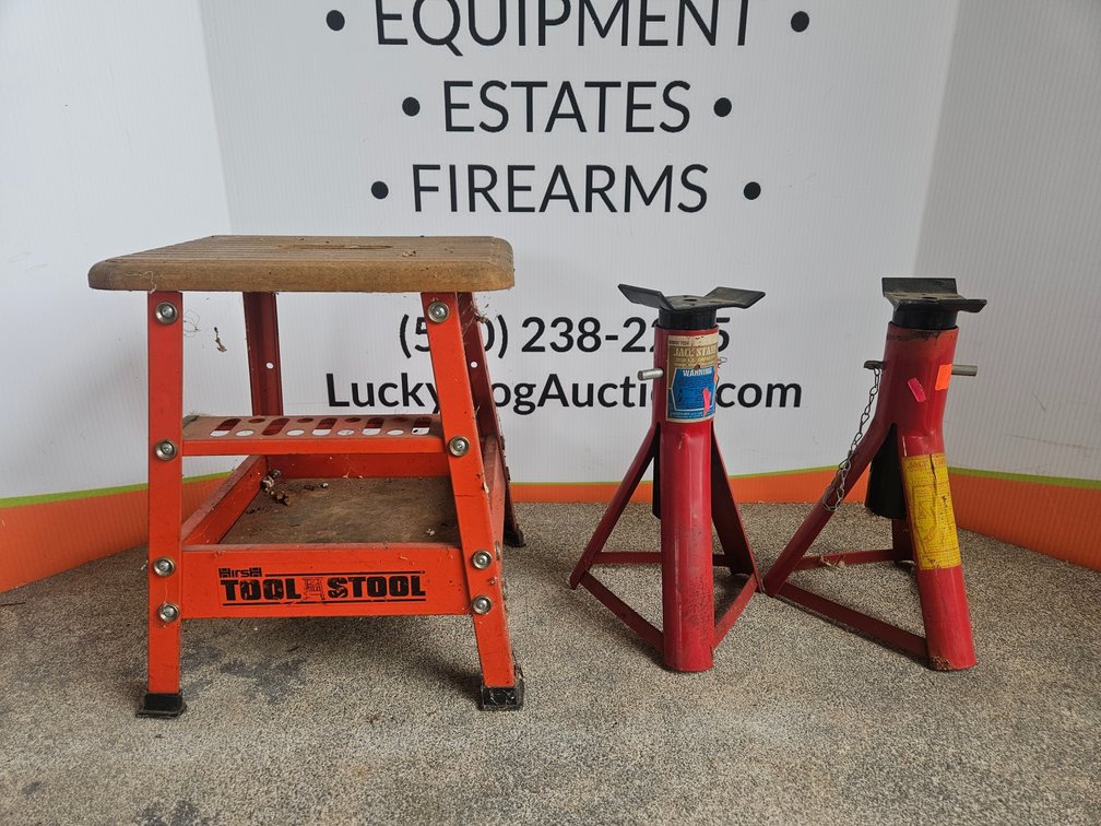 Work Stool and Jack Stands 