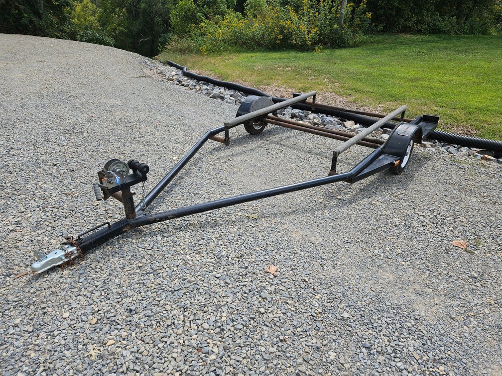 Single Axle Boat Trailer - Measures 8' Wide × 14' Long (NO TITLE)