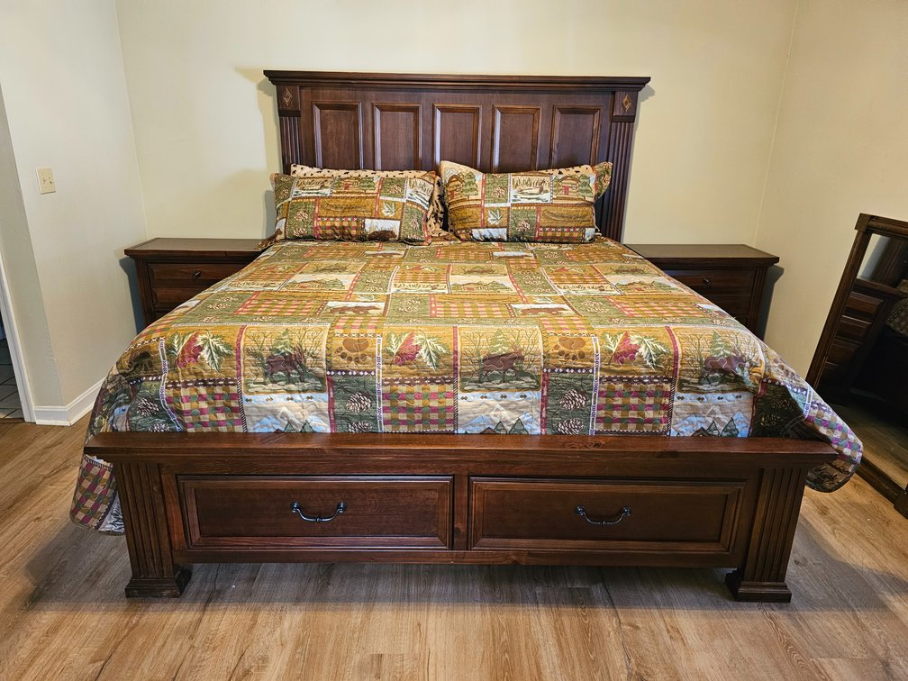 Vaughan Bassett Cherry Finish Mansion King Headboard - Footboard W/Drawers - Rails - Mattress and Bedding 