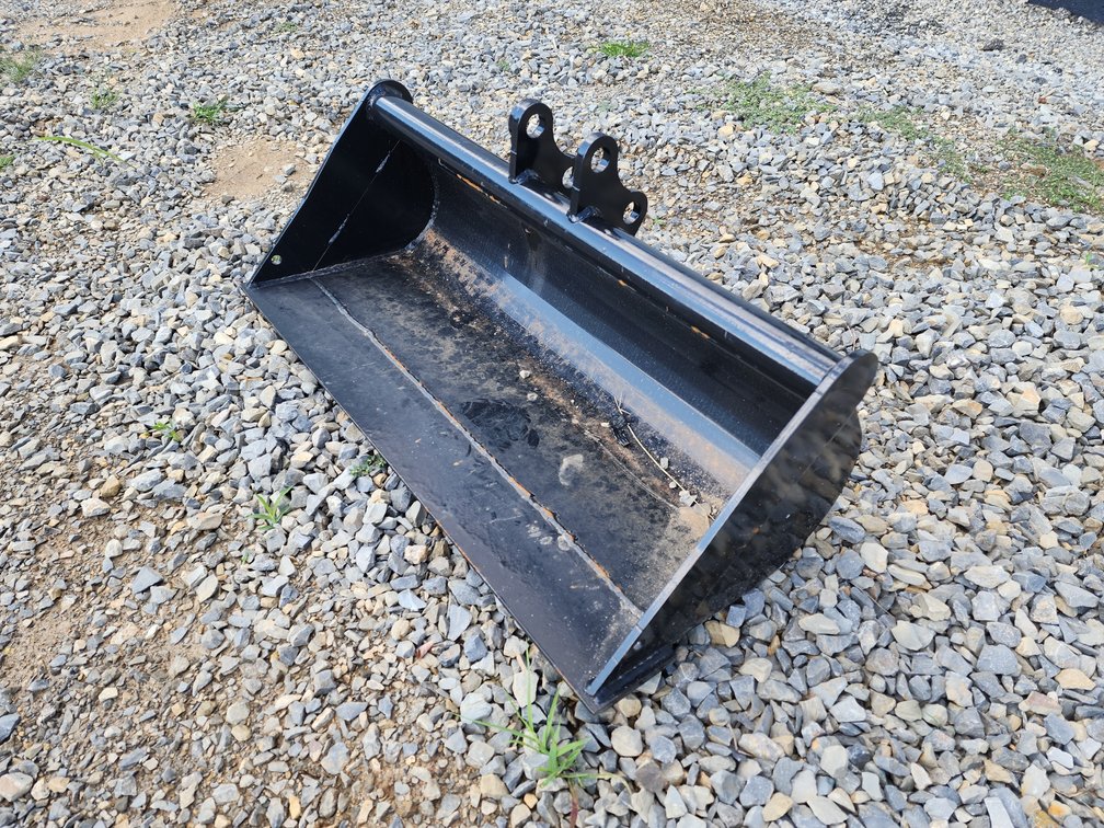 AGT Mini Excavator 31" Bucket