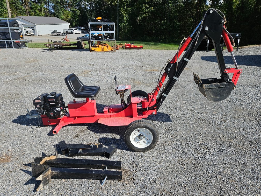 Central Machinery Ride-On Trencher 301cc Predator Engine W/Outriggers