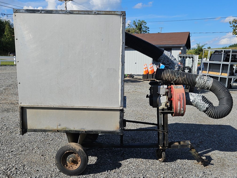 Yard Machines 5hp. Leaf Vacuum 