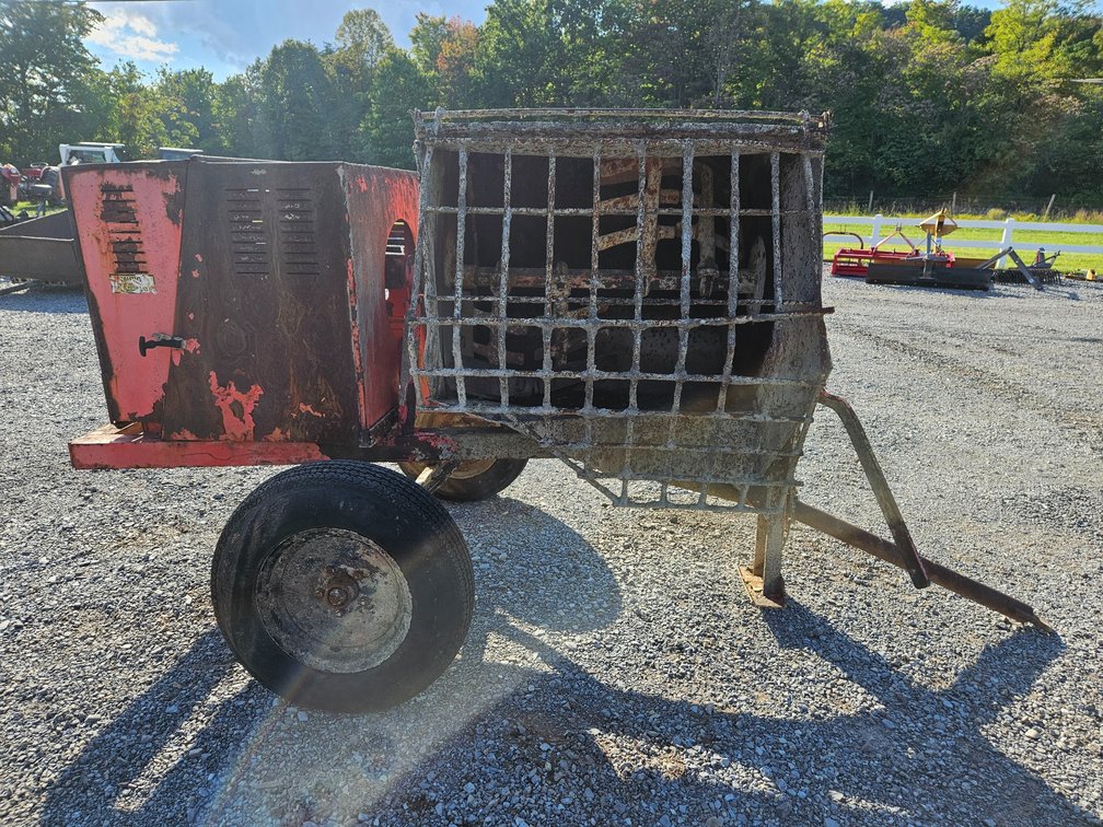 6 Bag Cement Mixer W/Honda GX340 11hp. Engine (Running Condition Unknown)