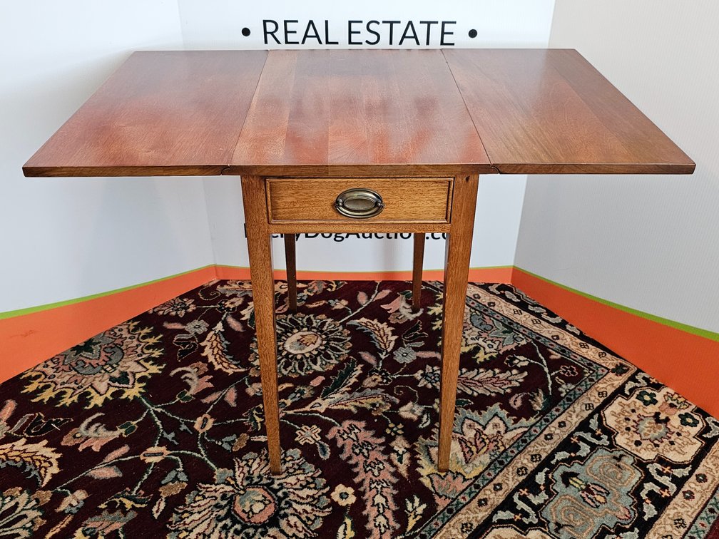 Craftique Vintage Mahogany Pembroke Hepplewhite Federal Side Table - Measures 26" Tall x 36" Wide (Open) 16" (Closed) x 23" Deep