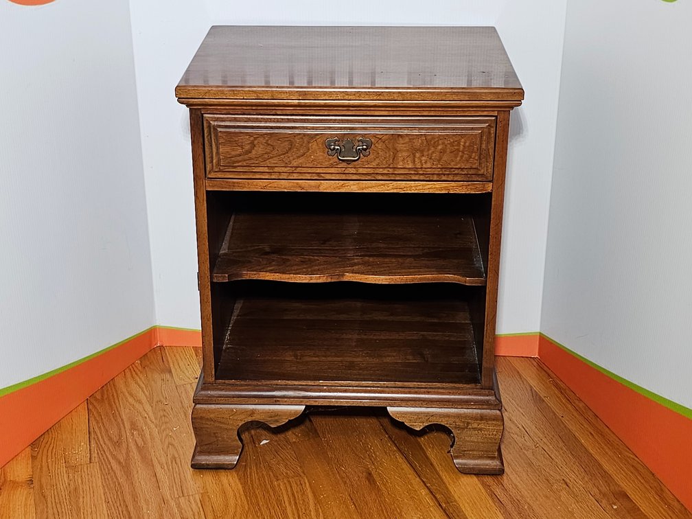 Davis Cabinet Company Nightstand - Measures 28" Tall x 21" Wide x 16.5" Deep