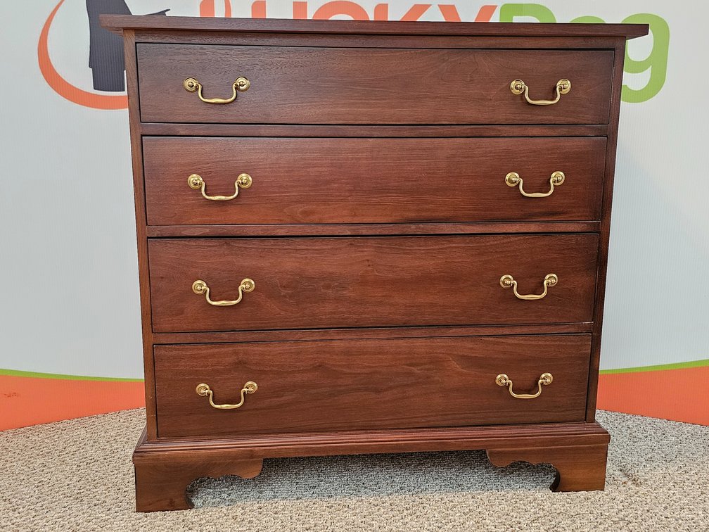 Mahogany 4-Drawer Chest of Drawers - Measures 37" Tall x 38.5" Wide x 18.5" Deep