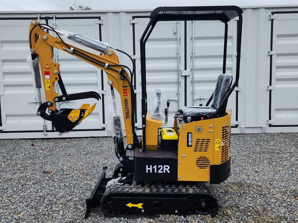 Unused 2024 AGT H12R Mini Excavator - SN#H12R20240709C0773