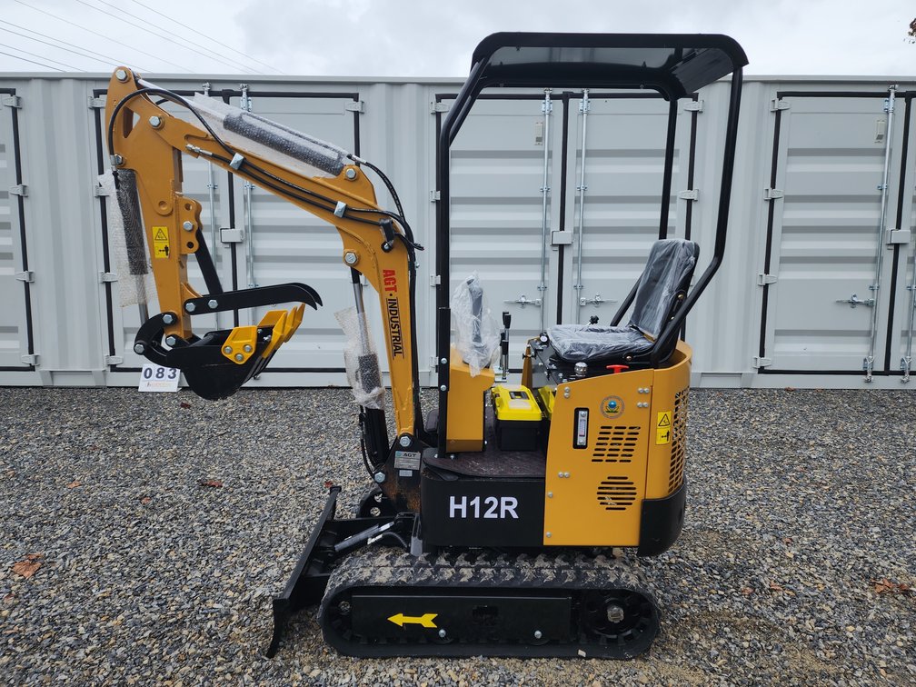 Unused 2024 AGT H12R Mini Excavator - SN#H12R20240710M0814