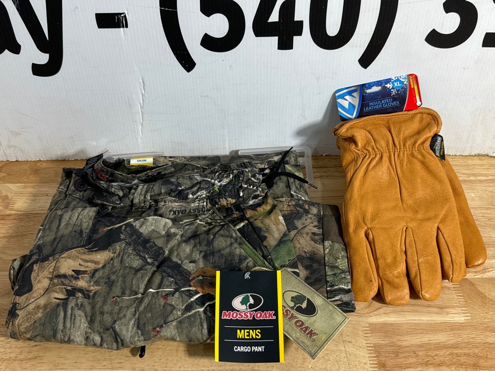 Mossy Oak Mens 40-42 XL Cargo Pants - Insulated Leather Gloves XL