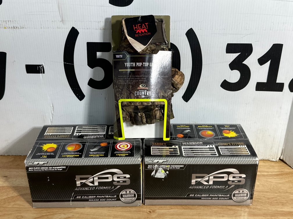 Mossy Oak Gloves Youth L/XL - (2) boxes .68 Cal Paintballs 