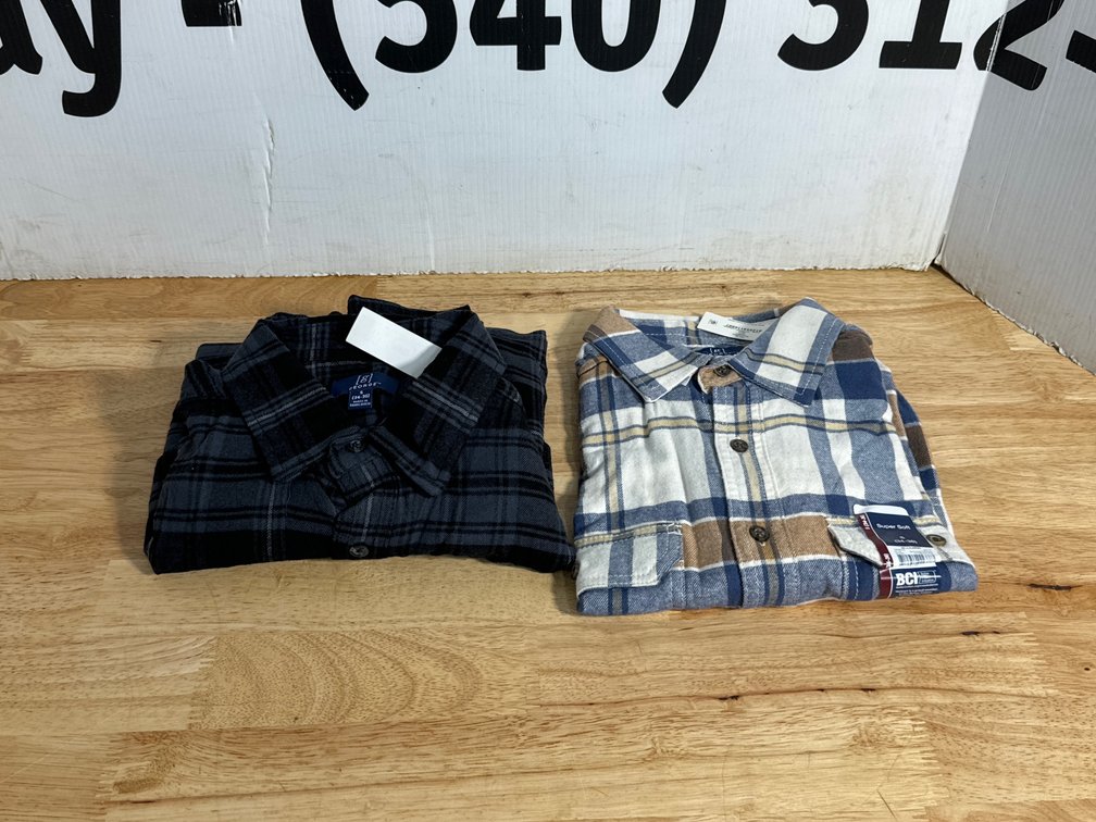 (2) Dress Shirts - Size Small 34-36