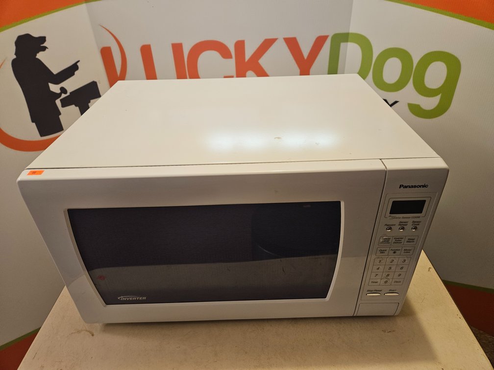 Panasonic 1250 Watt Inverter 2.2 Cubic Feet Microwave 