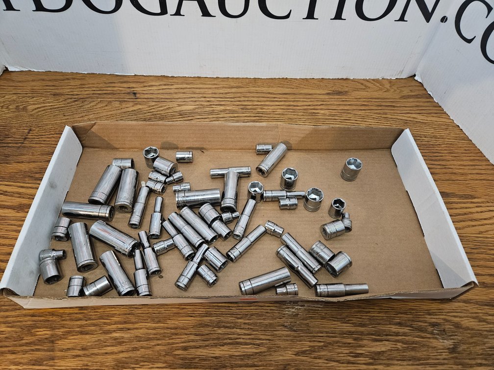 Blue-Point Sockets (Many Included)