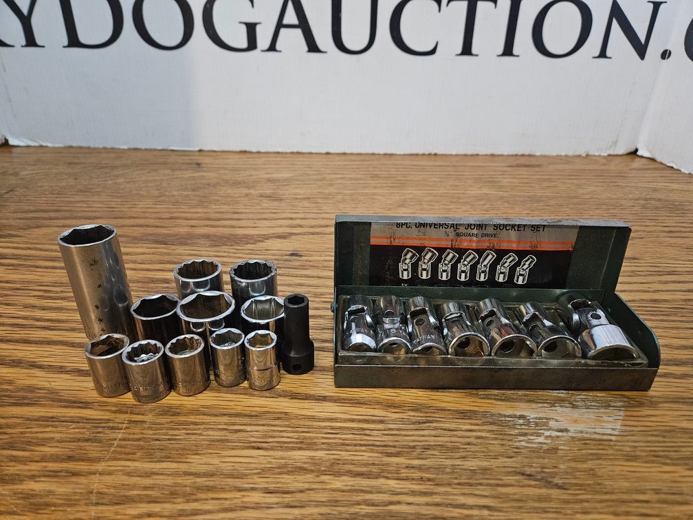 Snap-On - Craftsman and More Sockets W/Universal Joint Socket Set