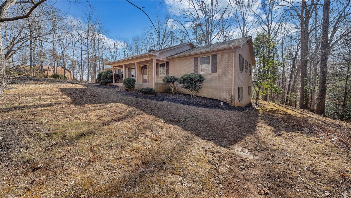 Image for 155 Oxford Circle Real Estate Auction