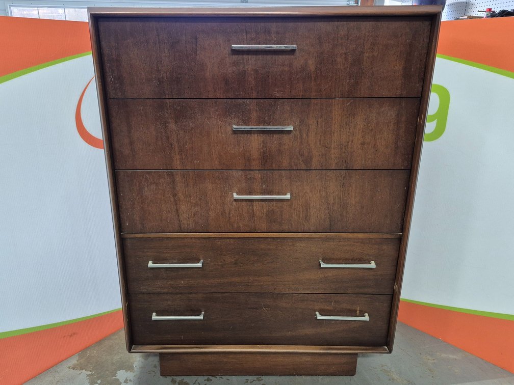 Lane Furniture 5 Drawer Dresser Measures 49" Tall × 36" Wide × 18" Deep