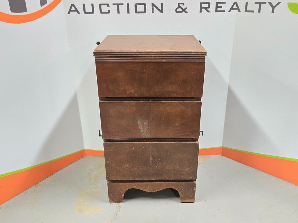 Nightstand w/ 3 Drawers - 28" T x 16" W x 14" D