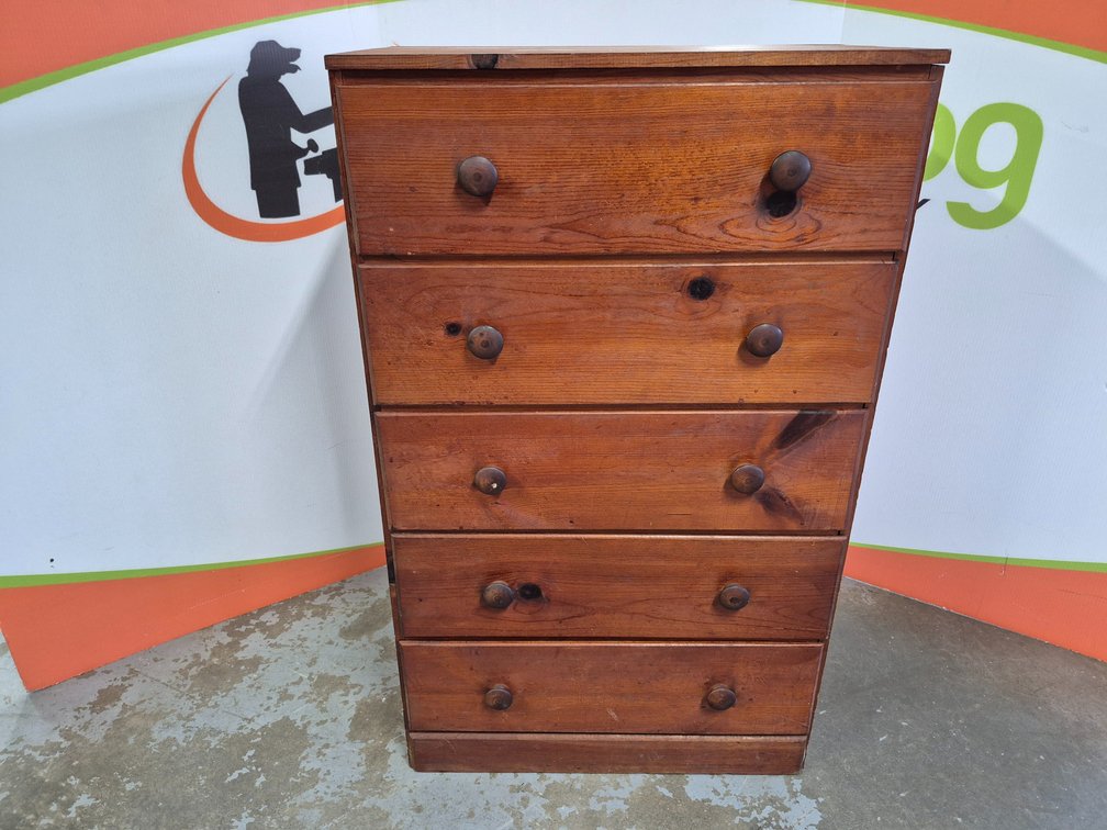 Vintage Wooden 5 Drawer Dresser Measures - 43.5" Tall × 26" Wide × 15" Deep