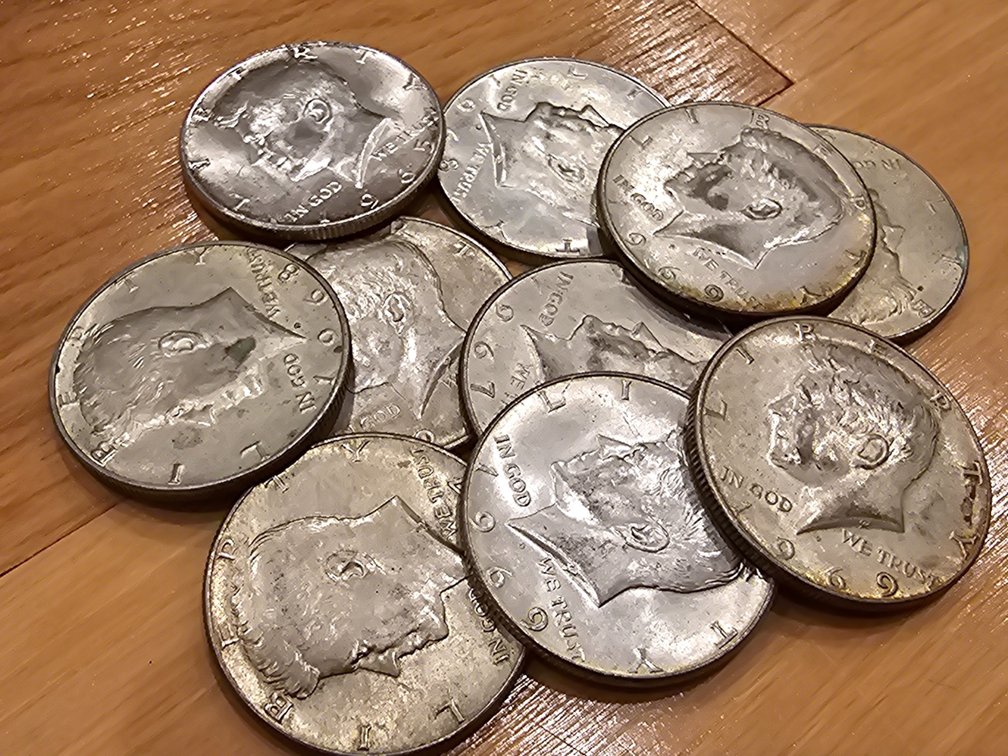 (10) Silver Kennedy Half Dollars - 10 Included