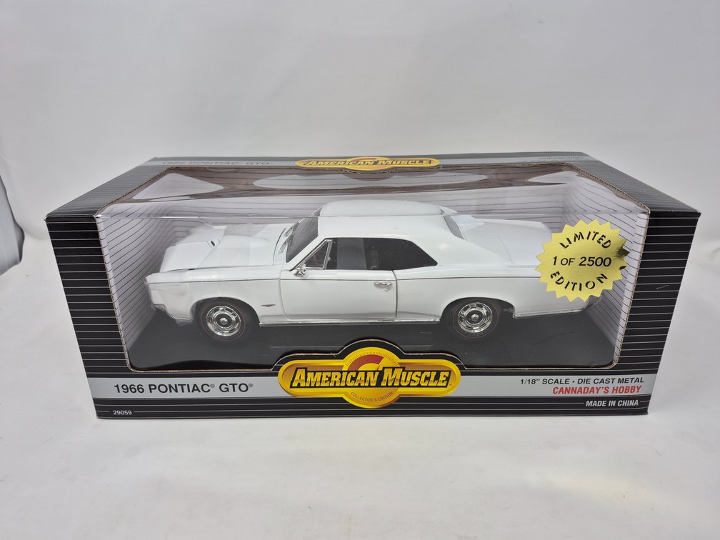 Ertl Collectibles American Muscle 1966 Pontiac GTO 1/18" Scale Die-cast Metal Replica 