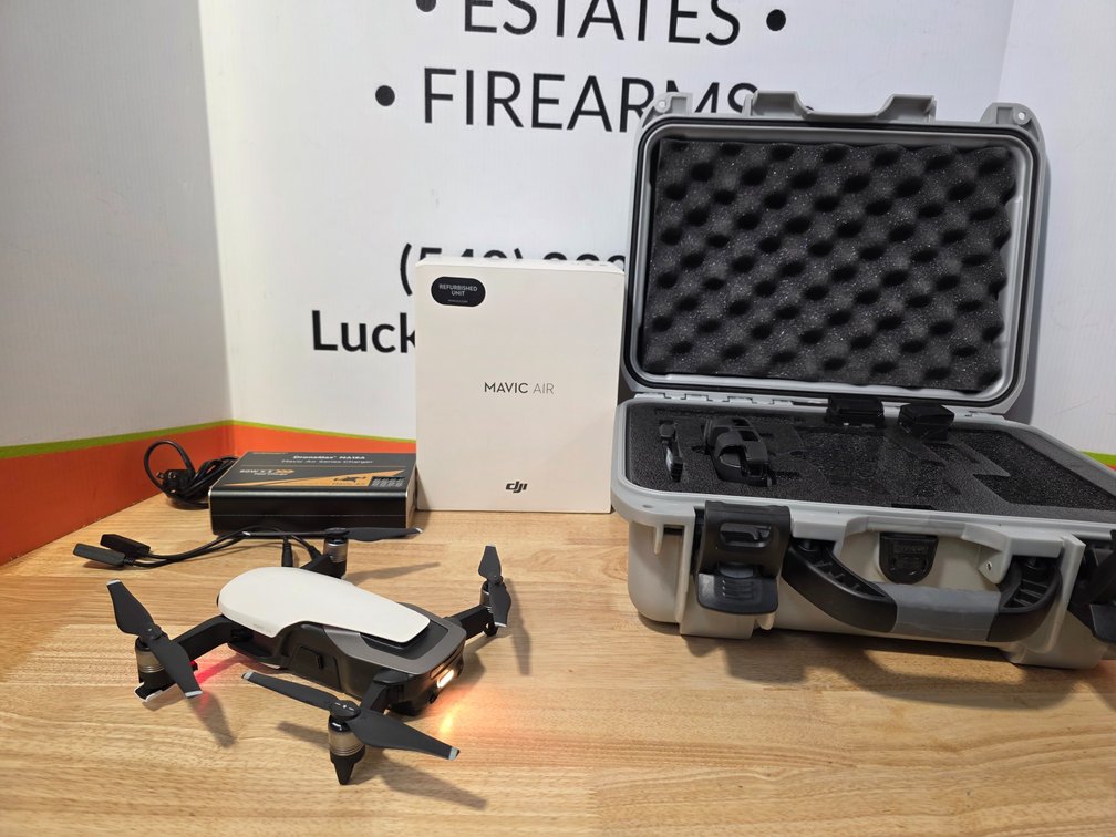 DJI Mavic Air Drone w/ Original Box, Carrying Case, Remote Controller - Propeller Gaurds -Battery Charger, 3 Batteries 