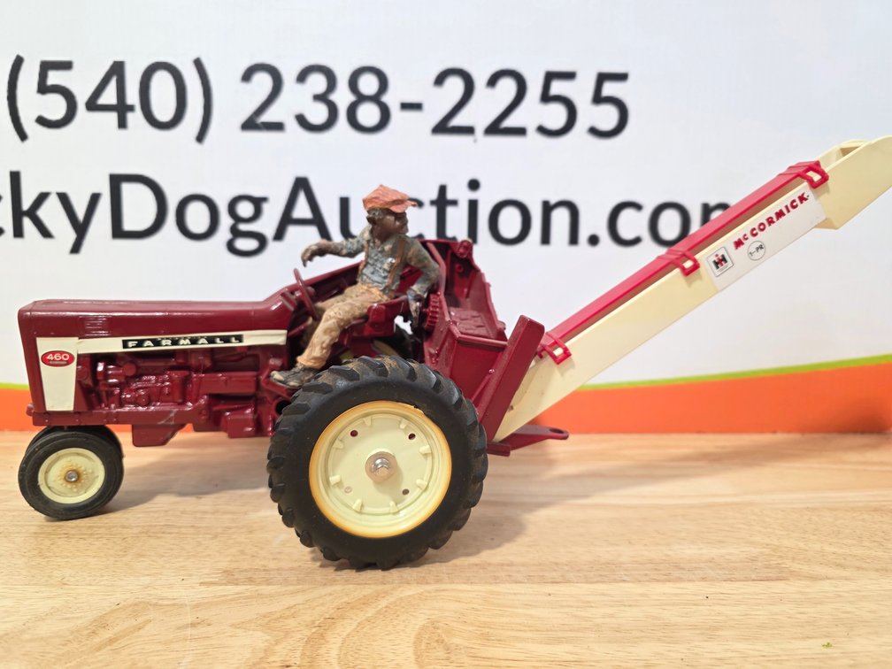 Vintage Erytl Die Cast Farmall 460 Tractor